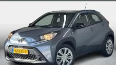 Grijs Gebruikt 2024 Toyota Aygo X Play SUV | € 19.450 (Eerlijke prijs)