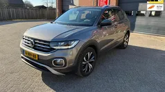 Grijs, metallic lak Gebruikt 2020 VW T-Cross Style SUV | € 20.900 (Eerlijke prijs)