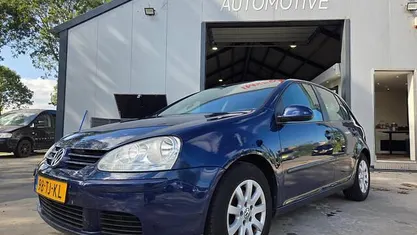 Blauw Gebruikt 2006 VW Golf IV Hatchback | € 1.299 (Eerlijke prijs)