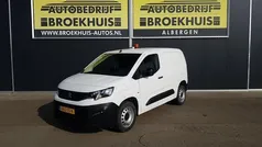 Wit Gebruikt 2022 Peugeot Partner Premium MPV | € 7.400