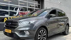 Gebruikt 2017 Ford Kuga ST-Line SUV | € 15.950 (Eerlijke prijs)