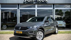 Grijs Gebruikt 2021 VW T-Roc Style SUV | € 20.900 (Eerlijke prijs)