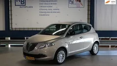Gebruikt 2014 Lancia Ypsilon Gold Hatchback | € 5.450 (Eerlijke prijs)