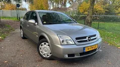 Grijs (metallic) Gebruikt 2004 Opel Vectra Comfort Sedan | € 1.499 (Eerlijke prijs)