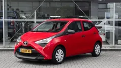 Rood Gebruikt 2019 Toyota Aygo Hatchback | € 10.450 (Eerlijke prijs)
