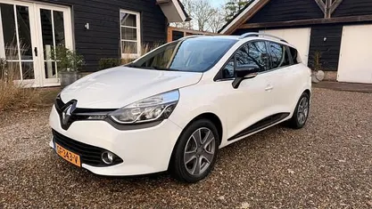 Gebruikt 2015 Renault Clio GrandTour Night&Day Stationwagen | € 7.450 (Eerlijke prijs)