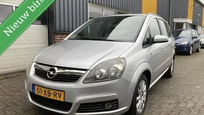 Gebruikt 2007 Opel Zafira MPV | € 2.995 (Eerlijke prijs)