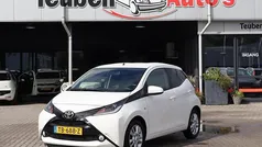 Wit Gebruikt 2018 Toyota Aygo Hatchback | € 9.495 (Goede deal)