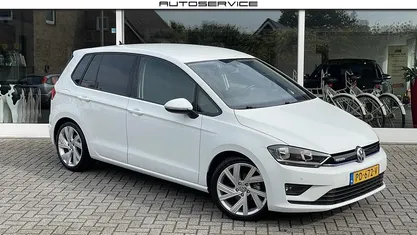 Occasion 2017 VW Golf Sportsvan Comfortline MPV | € 10.995 (Eerlijke prijs)