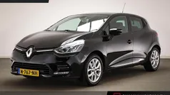 Zwart Gebruikt 2019 Renault Clio IV LIMITED Hatchback | € 12.245 (Eerlijke prijs)