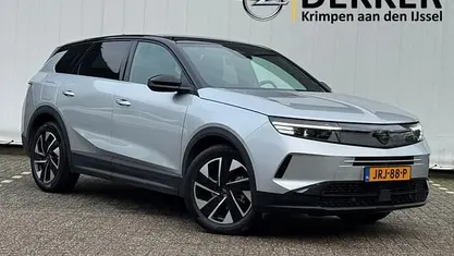 Grijs Occasion 2025 Opel Grandland X SUV | € 34.950 (Eerlijke prijs)