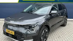Grijs Gebruikt 2024 Kia e-Niro 2 SUV | € 32.896 (Eerlijke prijs)