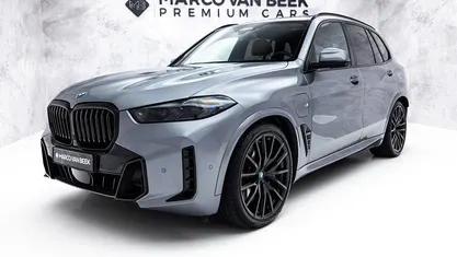 Occasion BMW X5 M Sport 489 PK (359 kW) 2023 C4w skyscraper grijs metallic SUV