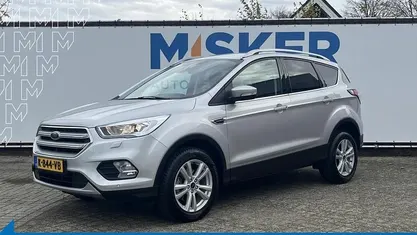 Gebruikt 2019 Ford Kuga Titanium SUV | € 18.900 (Eerlijke prijs)