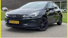 Zwart Gebruikt 2016 Opel Astra Edition Hatchback | € 10.250 (Eerlijke prijs)