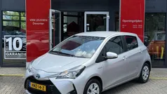 Zilver Gebruikt 2020 Toyota Yaris Hybrid Hatchback | € 17.400 (Goede deal)