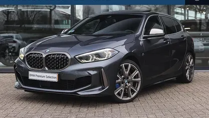 Occasion BMW M135 Comfort Edition 306 PK (225 kW) 2020 Grijs Hatchback