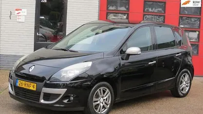 Occasion 2011 Renault Scénic III MPV | € 2.650 (Eerlijke prijs)