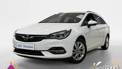Gaz :summit white s Gebruikt 2019 Opel Astra Edition Stationwagen | € 11.750 (Eerlijke prijs)