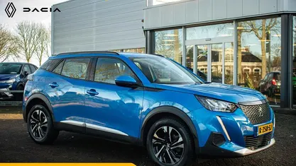 Blauw Gebruikt 2020 Peugeot 2008 Allure SUV | € 15.900 (Eerlijke prijs)