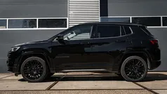 Zwart Gebruikt 2022 Jeep Compass Trailhawk SUV | € 26.695 (Eerlijke prijs)