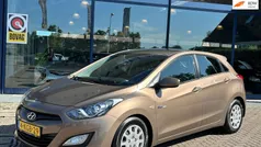 Bruin, metallic lak Gebruikt 2013 Hyundai i30 Hatchback | € 5.949 (Eerlijke prijs)