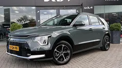 Groen Gebruikt 2023 Kia Niro SUV | € 30.945 (Eerlijke prijs)