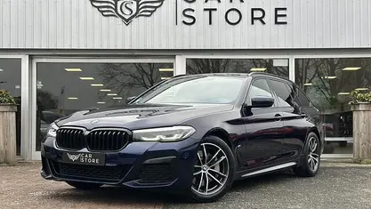 Blauw Occasion 2022 BMW 530 M Sport Stationwagen | € 37.950 (Goede deal)