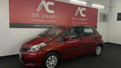 Rood Gebruikt 2012 Toyota Yaris Hatchback | € 4.250 (Eerlijke prijs)