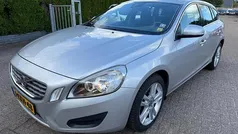 Grijs Gebruikt 2013 Volvo V60 Momentum Stationwagen | € 5.750 (Eerlijke prijs)