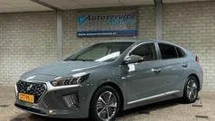 Grijs Gebruikt 2020 Hyundai Ioniq Premium Sedan | € 19.500 (Eerlijke prijs)