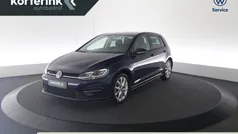 Blauw Gebruikt 2018 VW Golf VII Highline Hatchback | € 19.950 (Eerlijke prijs)