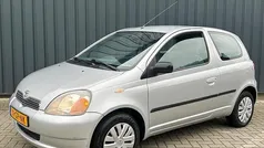 Gebruikt 2001 Toyota Yaris Sol Hatchback | € 945 (Eerlijke prijs)