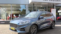 Blauw, metallic lak Gebruikt 2024 Ford Kuga ST-Line SUV | € 31.840 (Eerlijke prijs)