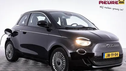 Zwart Occasion 2026 Fiat 500e Icon Hatchback | € 17.900 (Super prijs)