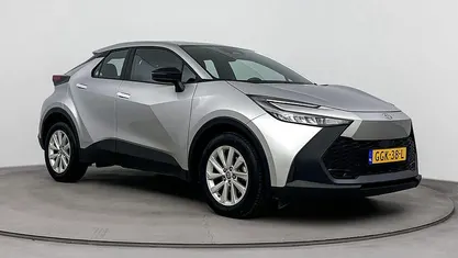 Occasion Toyota C-HR Active 140 PK (102 kW) 2024 Grijs SUV