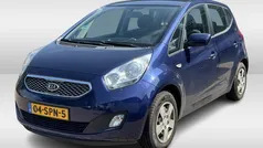 Blauw, metallic lak Gebruikt 2011 Kia Venga Hatchback | € 6.350 (Eerlijke prijs)