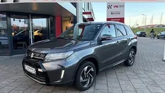 Gebruikt 2025 Suzuki Vitara Style SUV | € 29.945 (Eerlijke prijs)