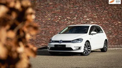 Occasion VW e-Golf 100 kW (136 PK) 2020 Hatchback