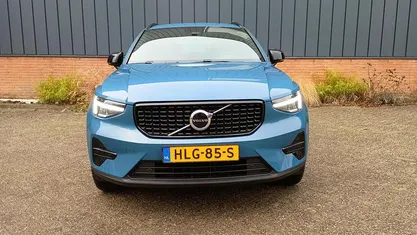 Occasion 2025 Volvo XC40 Plus SUV | € 42.950 (Eerlijke prijs)