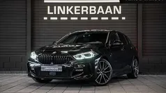 Zwart Gebruikt 2022 BMW 120 M Sport Hatchback | € 30.595 (Eerlijke prijs)