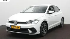 Wit Gebruikt 2023 VW Polo Life Hatchback | € 17.450 (Goede deal)