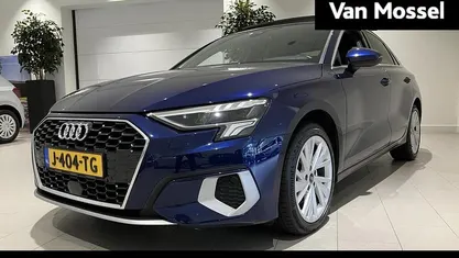 Blauw Occasion 2020 Audi A3 Business Sedan | € 22.700 (Eerlijke prijs)