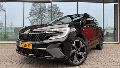 Zwart Occasion 2024 Renault Austral Techno Esprit Alpine SUV | € 32.990 (Eerlijke prijs)