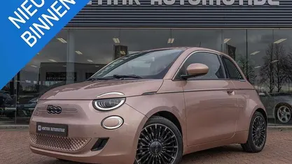 Occasion Fiat 500e La Prima 86 kW (118 PK) 2021 Rood Hatchback