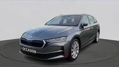 Occasion 2025 Skoda Octavia First Edition Stationwagen | € 33.940 (Eerlijke prijs)