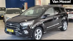 Gebruikt 2019 Ford Kuga ST-Line SUV | € 19.945 (Eerlijke prijs)