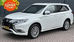 Wit Gebruikt 2020 Mitsubishi Outlander Instyle SUV | € 24.985 (Eerlijke prijs)