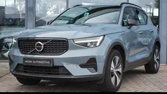 Grijs Gebruikt 2022 Volvo XC40 Plus SUV | € 33.995 (Eerlijke prijs)