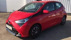 Rood Gebruikt 2019 Toyota Aygo X-play Hatchback | € 8.200 (Eerlijke prijs)